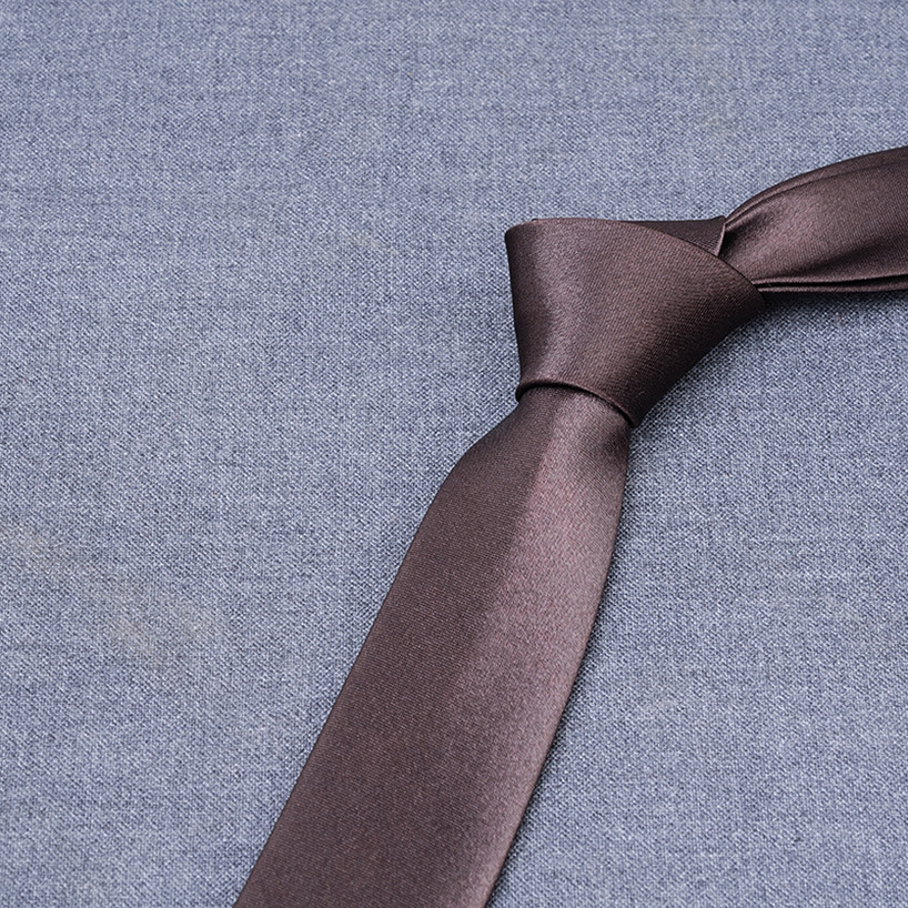 20 colors Designers neck ties Leather belts Golden silver multi styles Horseshoe pattern womens men with dust bags
20 colors Designers neck ties Leather belts Golden silver multi styles Horseshoe pattern womens men with dust bags