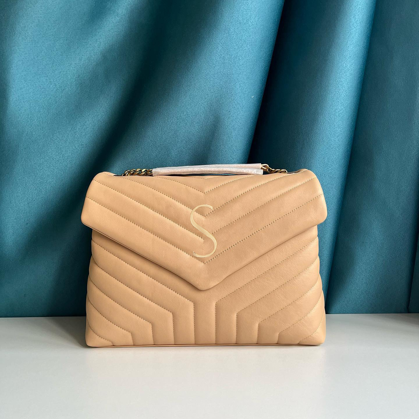 Evening yslity LOULOU luxury designer Women Men metal Chain Shoulder bags Genuine leather fashion simplicity tote Handbag Purse bags Crossbody Clutch lady Bag Hobo, White silver
Evening yslity LOULOU luxury designer Women Men metal Chain Shoulder bags Genuine leather fashion simplicity tote Handbag Purse bags Crossbody Clutch lady Bag Hobo, White silver