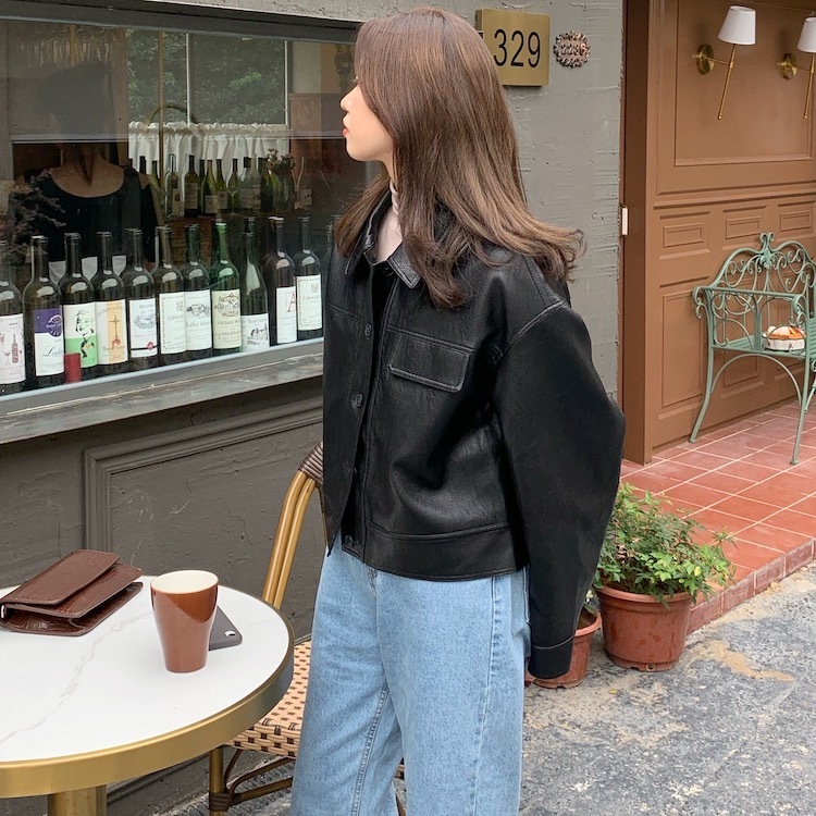 Women's Jacket Handsome TurnDown Collar Black PU Leather 2023 Spring Button Up Basic Short Motor Biker Outwear s549 230324