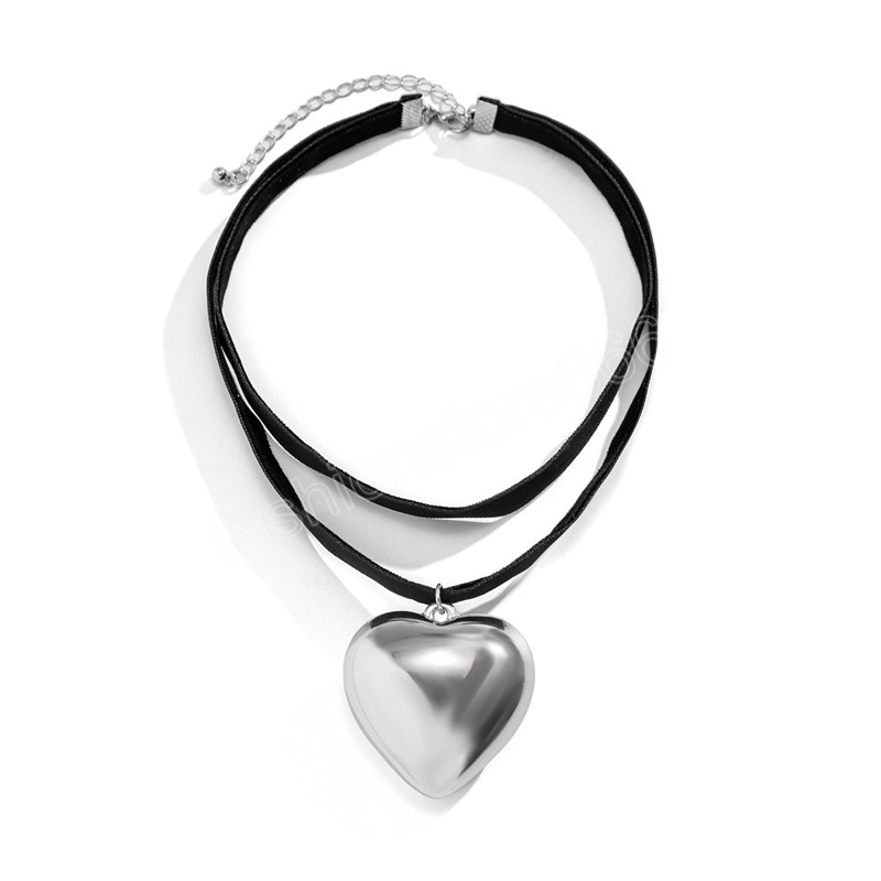 Multilayer Vintage Big Heart Pendant Necklace For Women Girls Fashion Black Velvet Rope Chain Statement Necklace Jewelry