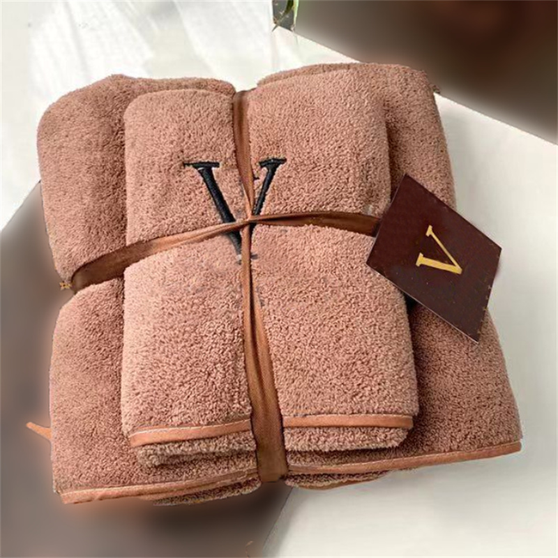 Luxury Designer Bath Towels Soft Brand Letter Towels Square Towel Two Piece Set Pure Bathroom Towel Travel Sports Towels, Light yellow
Luxury Designer Bath Towels Soft Brand Letter Towels Square Towel Two Piece Set Pure Bathroom Towel Travel Sports Towels, Light yellow