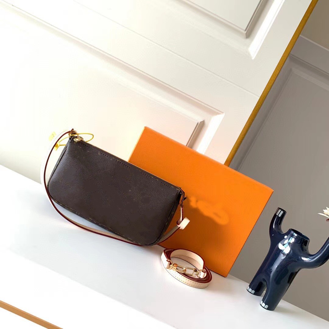 Women's Bag Crossbody Handbag Designer Fashion 2000 collection 1V Classic brown printed canvas stitching cowhide underarm shoulder bag
Women's Bag Crossbody Handbag Designer Fashion 2000 collection 1V Classic brown printed canvas stitching cowhide underarm shoulder bag