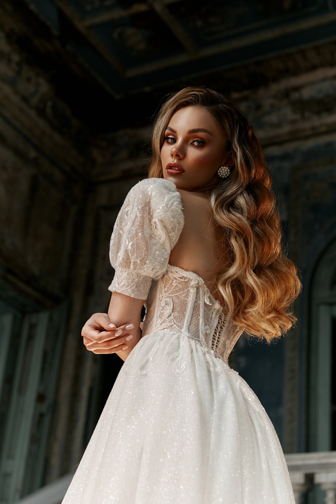 Amazing Beaded Wedding Dresses Lace Appliqued Bridal Gowns Sweetheart Neckline With Short Sleeves A Line Sweep Train Tulle Vestido De Novia