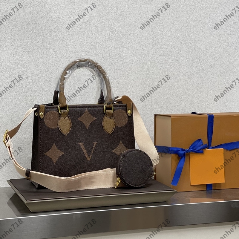 Vintage LVs Onthego PM 2pcs Shoulder Crossbody Bag with Coin Purse Louise Viuton Vutton Handbags Designer Women Shopping Bags Mini Totes Luxury Lady Purses M46373, Add box + dust bag
Vintage LVs Onthego PM 2pcs Shoulder Crossbody Bag with Coin Purse Louise Viuton Vutton Handbags Designer Women Shopping Bags Mini Totes Luxury Lady Purses M46373, Add box + dust bag