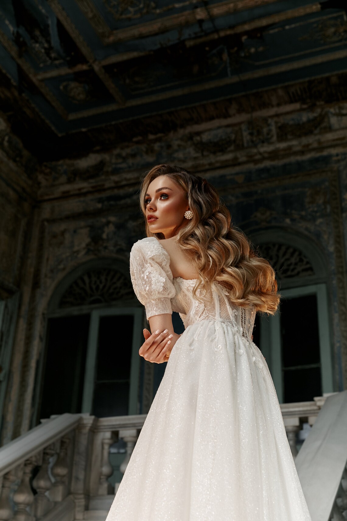 Amazing Beaded Wedding Dresses Lace Appliqued Bridal Gowns Sweetheart Neckline With Short Sleeves A Line Sweep Train Tulle Vestido De Novia