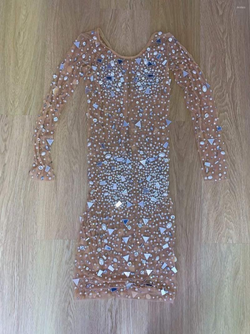 Stage Wear Nude Shining Rhinestones Mirror Sequins Pearls Sexy Jumpsuit Sheath Dress For Women Nightclub Party Cloth Singer
Stage Wear Nude Shining Rhinestones Mirror Sequins Pearls Sexy Jumpsuit Sheath Dress For Women Nightclub Party Cloth Singer