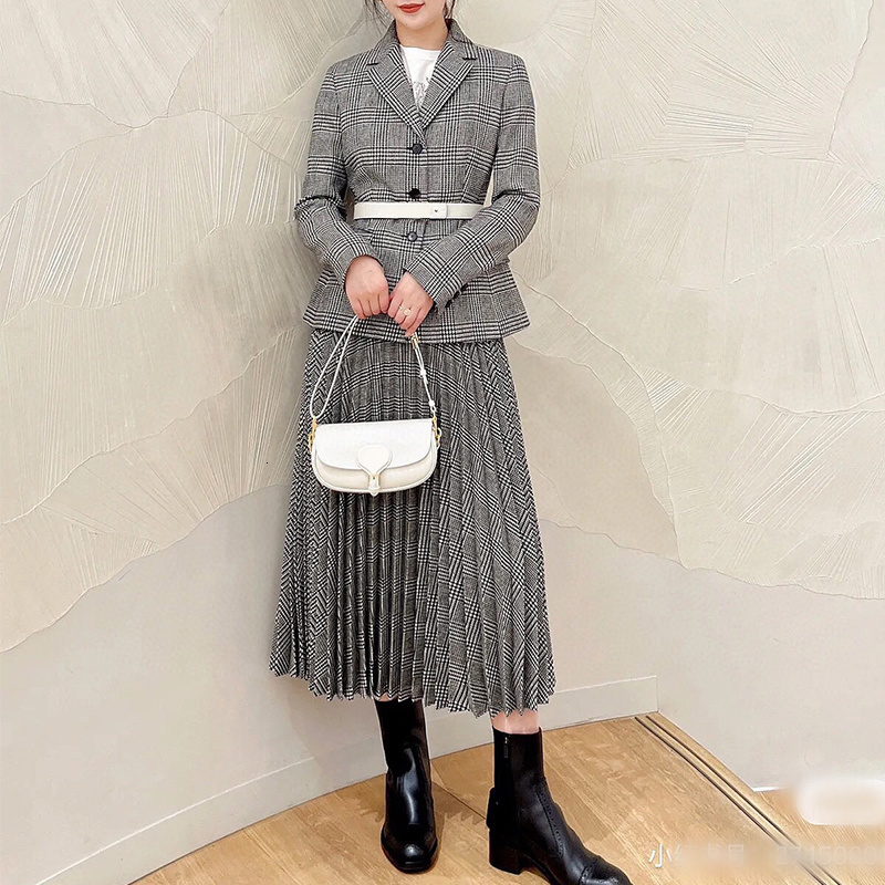 Two Piece Dress 2023 Office Lady 2 Blazer Set Lapel Metal Belt Suit Jackets High Waist Organ Pleated Skirt Grey Plaid Elegent Suits 230324