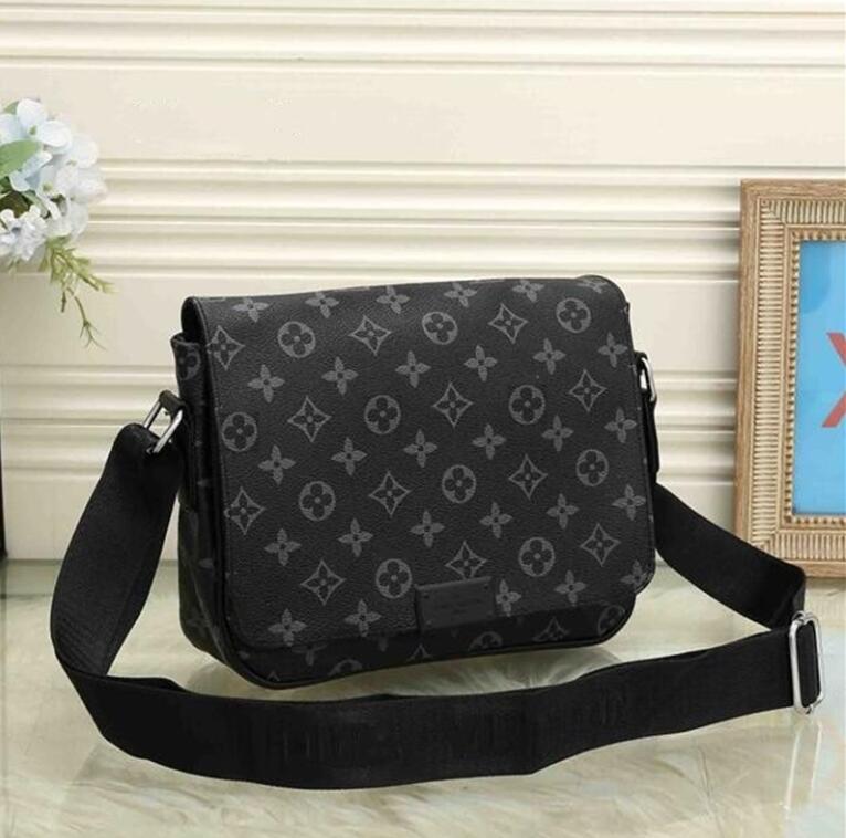 2023 Women Luxurys Brand Designer Bags high quality handbags Crossbody bag Genuine leather handbag Messenger Shoulder Bag, 01
2023 Women Luxurys Brand Designer Bags high quality handbags Crossbody bag Genuine leather handbag Messenger Shoulder Bag, 01