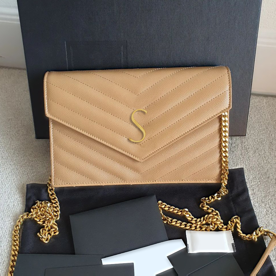 Clutch flap Woc envelope Messenger Bags with box Women's men Genuine Leather Luxury Designer Crossbody tote metal chain gold silver Shoulder purse wallet Bag handbag, Red gold
Clutch flap Woc envelope Messenger Bags with box Women's men Genuine Leather Luxury Designer Crossbody tote metal chain gold silver Shoulder purse wallet Bag handbag, Red gold