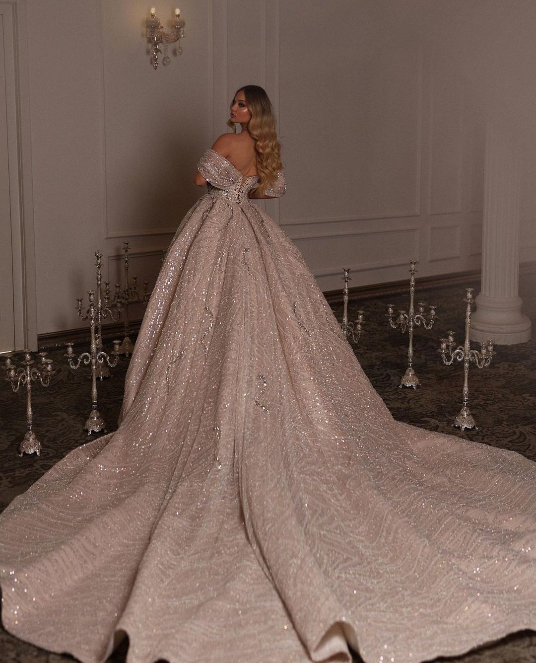 Sparkly Ball Gown Wedding Dresses Sleeveless V Neck Sequins Appliques Ruffles Off Shoulder Bridal Gowns Zipper Formal Dress Plus Size Custom Made Vest