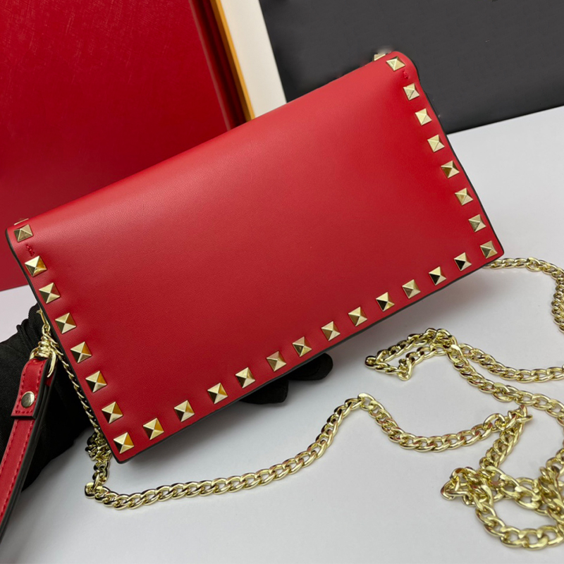 Luxurys handbag Women wallet designer shoulder bags Fashion Trend Genuine Leather Rivet Clutch bag messenger bags Mini Square Bag purses Rivet Chains crossbody bag
Luxurys handbag Women wallet designer shoulder bags Fashion Trend Genuine Leather Rivet Clutch bag messenger bags Mini Square Bag purses Rivet Chains crossbody bag