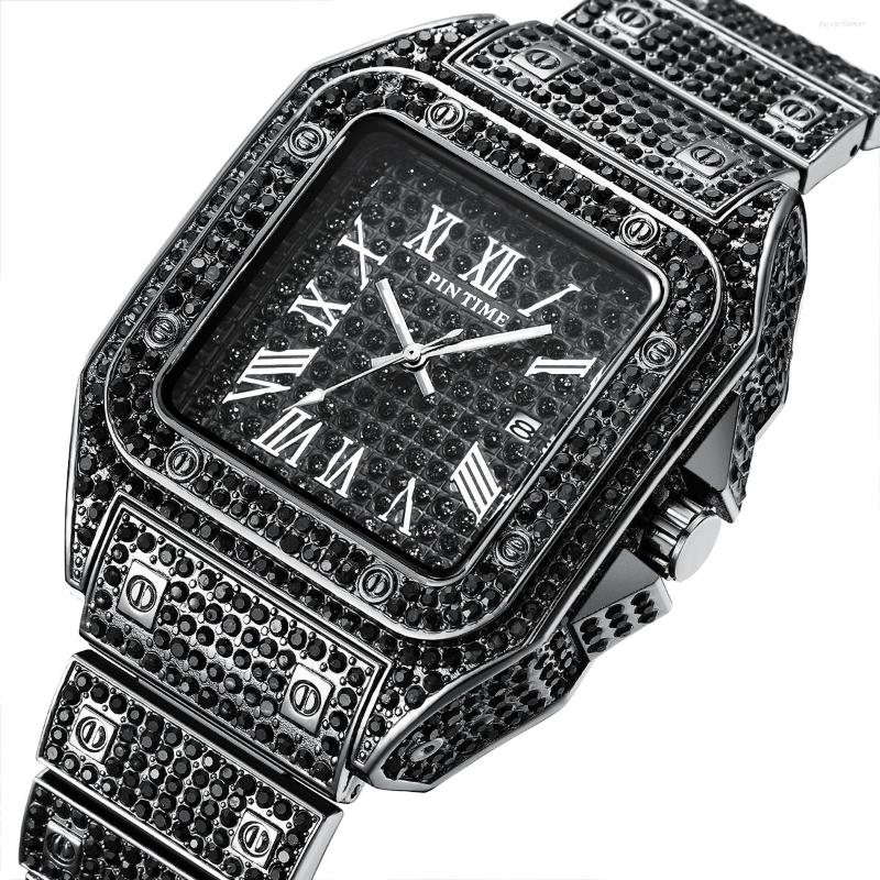 Wristwatches PINTIME Black Watch Fashion Men Full Diamond Watches Bling Iced Out Stainless Steel Quartz Sport Wristwatch Gift Clock Montre
Wristwatches PINTIME Black Watch Fashion Men Full Diamond Watches Bling Iced Out Stainless Steel Quartz Sport Wristwatch Gift Clock Montre