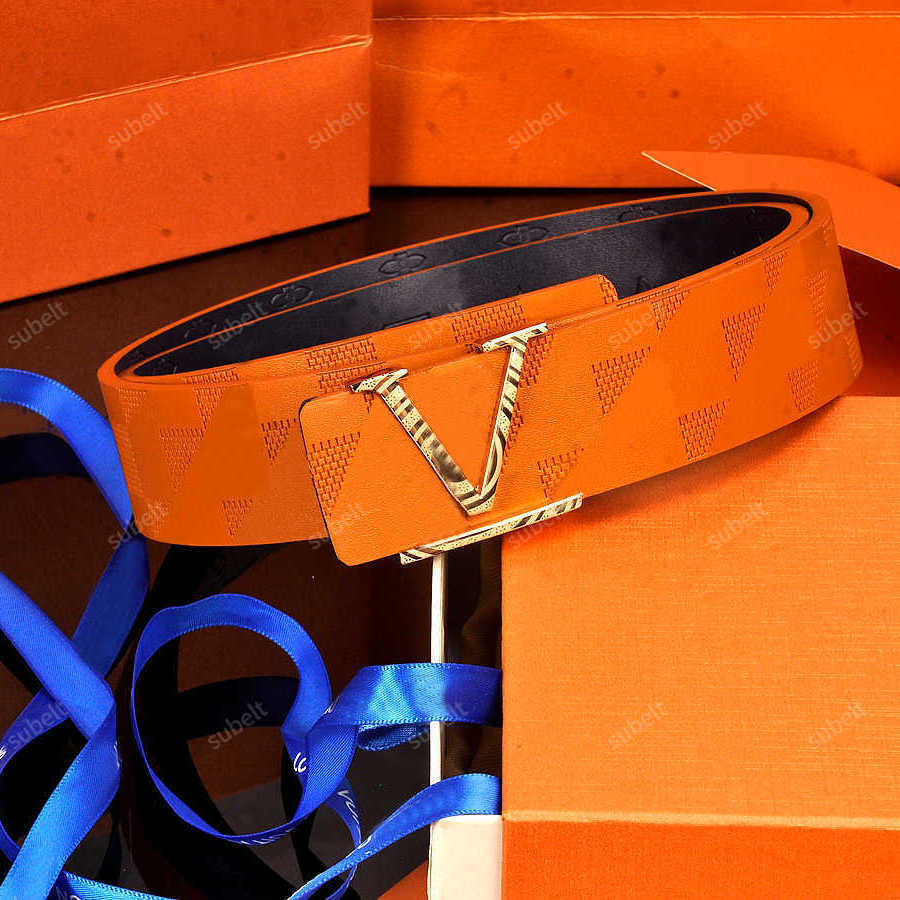 New Men Designer Belt Fashion Vintage Plaid Reading Monogram Buckle Women Belts Width 3.8CM Double-sided Use Casual Belt Gift Box, As shown
New Men Designer Belt Fashion Vintage Plaid Reading Monogram Buckle Women Belts Width 3.8CM Double-sided Use Casual Belt Gift Box, As shown
