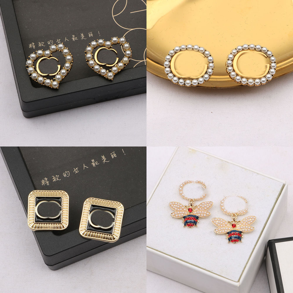 23ss 20style Simple Fashion Designer Letters Stud Dangle Hoop 18K Gold Plated 925 Silver Circle Women Crystal Rhinestone Pearl Earring Wedding Party Jewerlry
23ss 20style Simple Fashion Designer Letters Stud Dangle Hoop 18K Gold Plated 925 Silver Circle Women Crystal Rhinestone Pearl Earring Wedding Party Jewerlry
