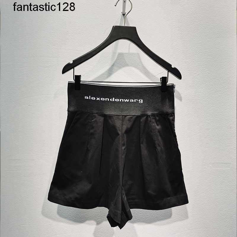 AW Dawangjia Spring 2023 New Versatile High Waist Letter Shorts Casual Pants Capris Women' wang Fashion, Black4
AW Dawangjia Spring 2023 New Versatile High Waist Letter Shorts Casual Pants Capris Women' wang Fashion, Black4