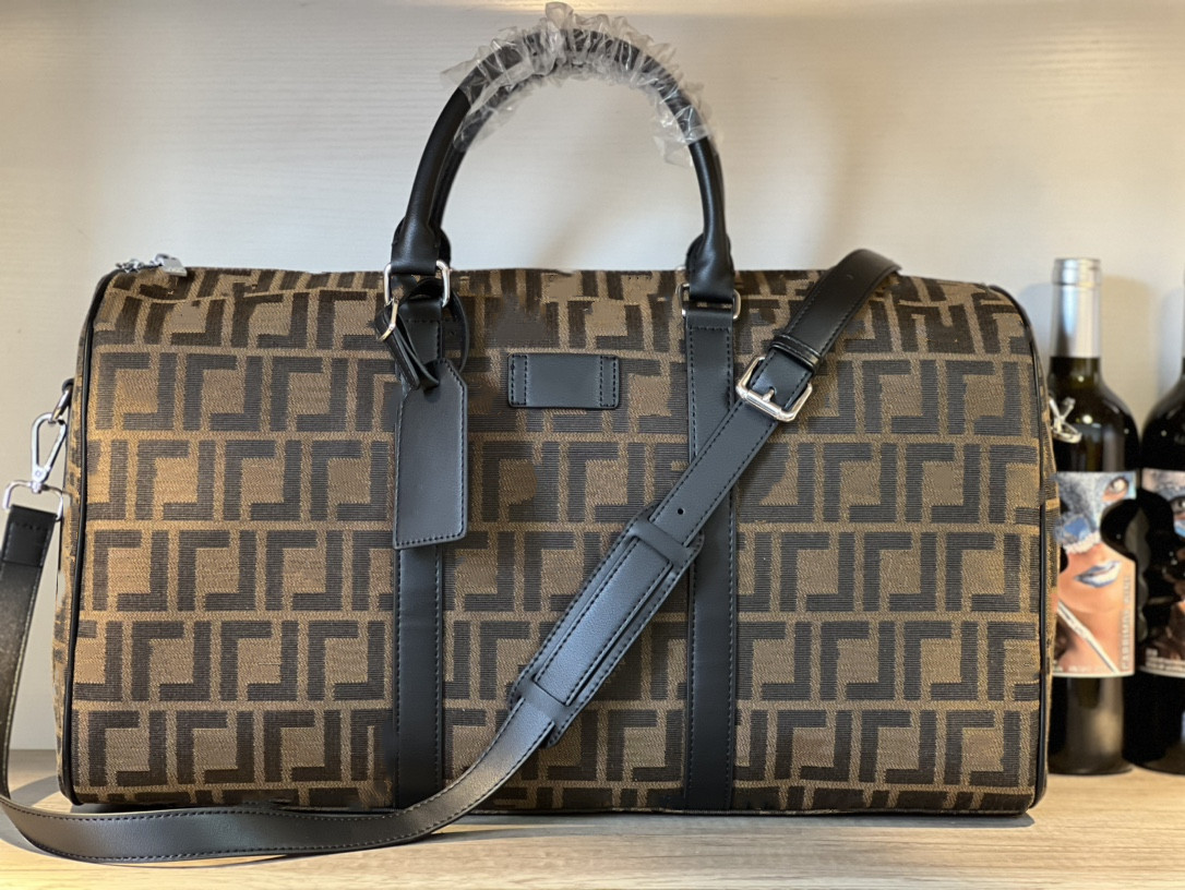 Travel Duffle Bag Classic Casual Tote fenda Fashion travel bag keepall bandouliere luxury Monograms handbags Women men Designer Luggage Large capacity, Khaki
Travel Duffle Bag Classic Casual Tote fenda Fashion travel bag keepall bandouliere luxury Monograms handbags Women men Designer Luggage Large capacity, Khaki