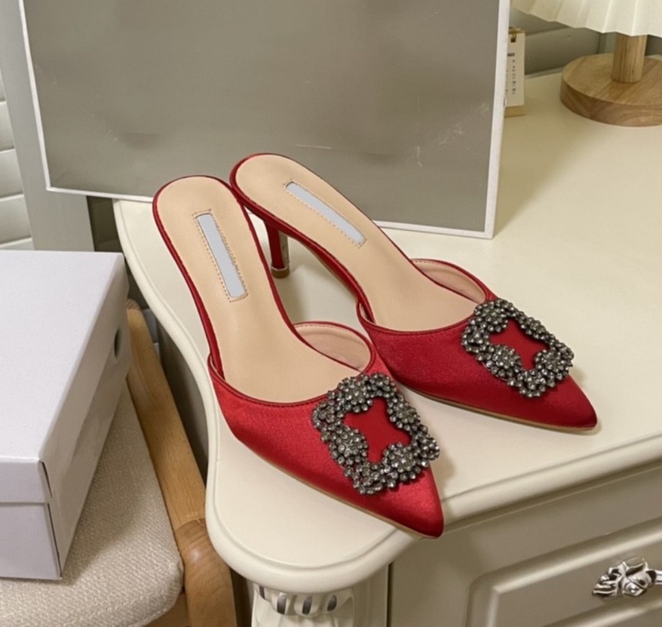 Women high heels Sandal Woman Pumps Slippers roma Stiletto Crystal buckle bowtie Strap rivet Designer Wedding Dress Shoes Slide Flip Flops
Women high heels Sandal Woman Pumps Slippers roma Stiletto Crystal buckle bowtie Strap rivet Designer Wedding Dress Shoes Slide Flip Flops