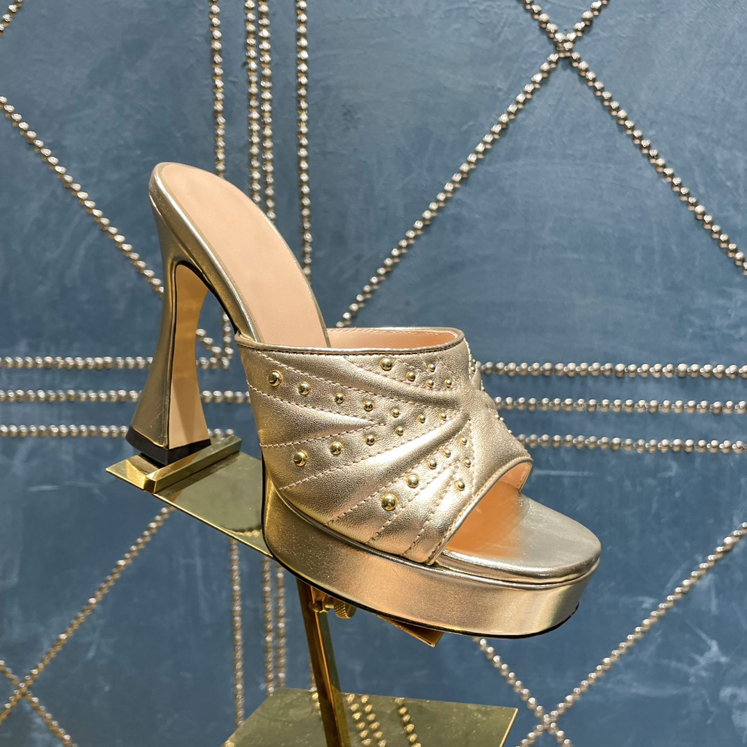 Womens Heeled Slide Sandals Luxurys Designer Genuine Leather Top Quality High Heel Stud Platform Sandal Shoes, Gold
Womens Heeled Slide Sandals Luxurys Designer Genuine Leather Top Quality High Heel Stud Platform Sandal Shoes, Gold