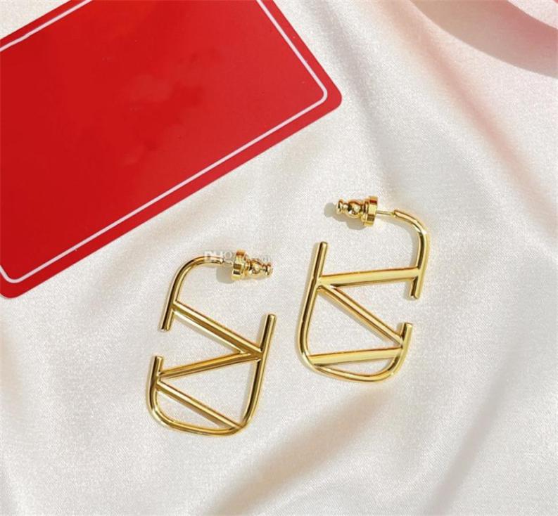 Designer Earring Letter VLogo Stud Earing Luxury Women Fashion Hoop Jewelry Metal Valentinoity Earring zxvzxvczc5769100
Designer Earring Letter VLogo Stud Earing Luxury Women Fashion Hoop Jewelry Metal Valentinoity Earring zxvzxvczc5769100