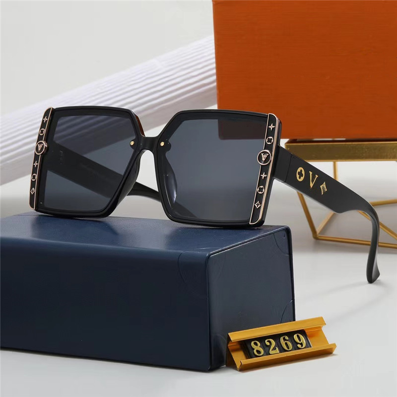 2023 Designer Sunglasses For Women and Men Cat Eye Model Special UV 400 Protection Letters Leg Double Beam Big Frame Outdoor Brands Design Women Sunglasses 8269
2023 Designer Sunglasses For Women and Men Cat Eye Model Special UV 400 Protection Letters Leg Double Beam Big Frame Outdoor Brands Design Women Sunglasses 8269
