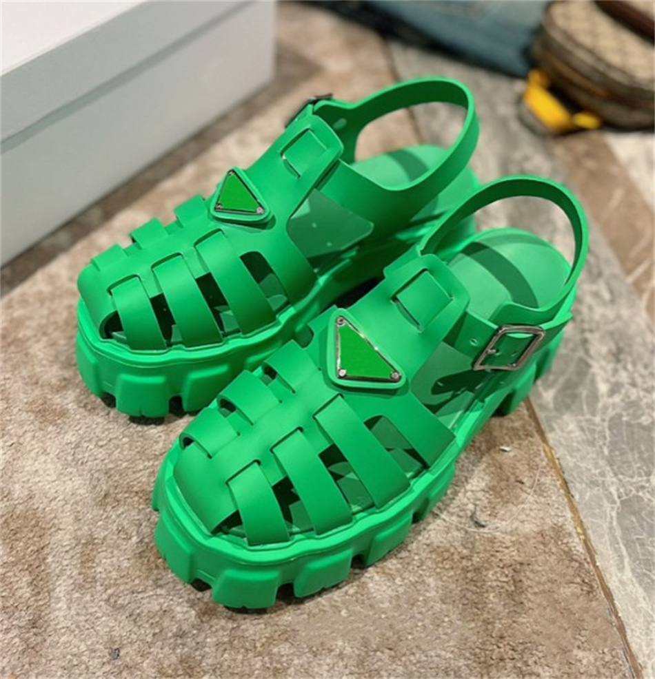 Designer Women Sandals Roma Slippers Dress Shoes EVA platform Triangle buckle Shoe Strap buckle summer Slide seaside beach Flip Flops
Designer Women Sandals Roma Slippers Dress Shoes EVA platform Triangle buckle Shoe Strap buckle summer Slide seaside beach Flip Flops