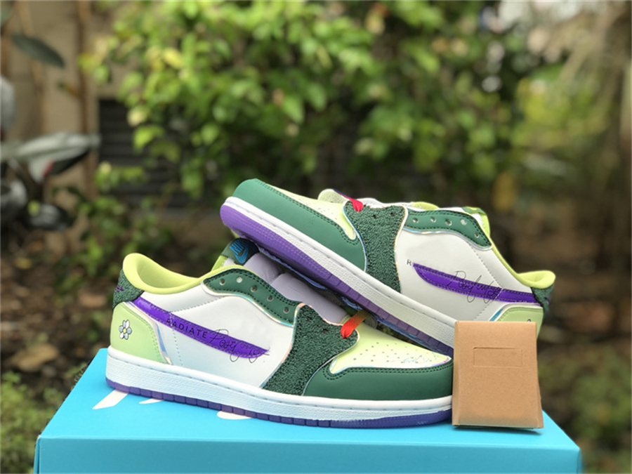 Basketball Shoes 1 1s Low Og Doernbecher Gorge Green Court Purple White Barely Volt Sail Sports Sneakers Original