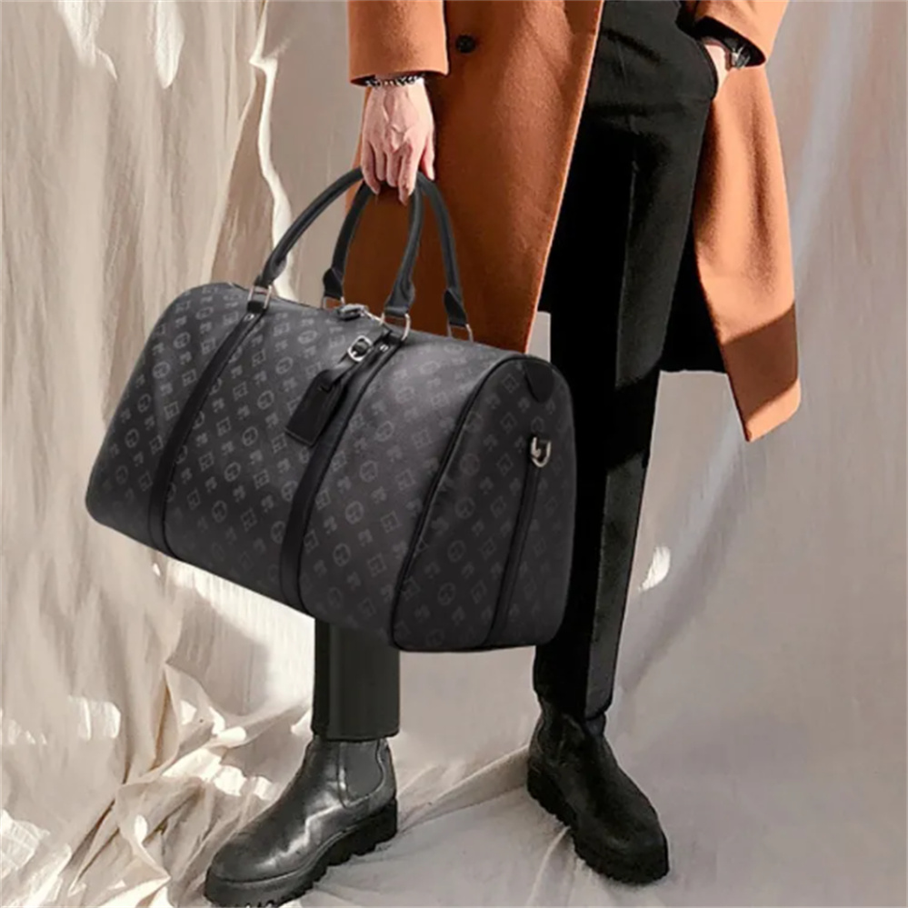 55CM Leather designer men Duffel Bags Suitcases luggage Sport Outdoor Packs shoulder Travel bags messenger bag Totes bags Unisex handbags 2023