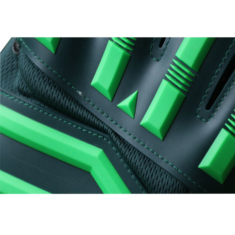 Sports Gloves Football Goalkeeper Gloves Latex Finger Save Protector Soccer Goalie Gloves Adults Children Kids Professional Hand Breathable 230325