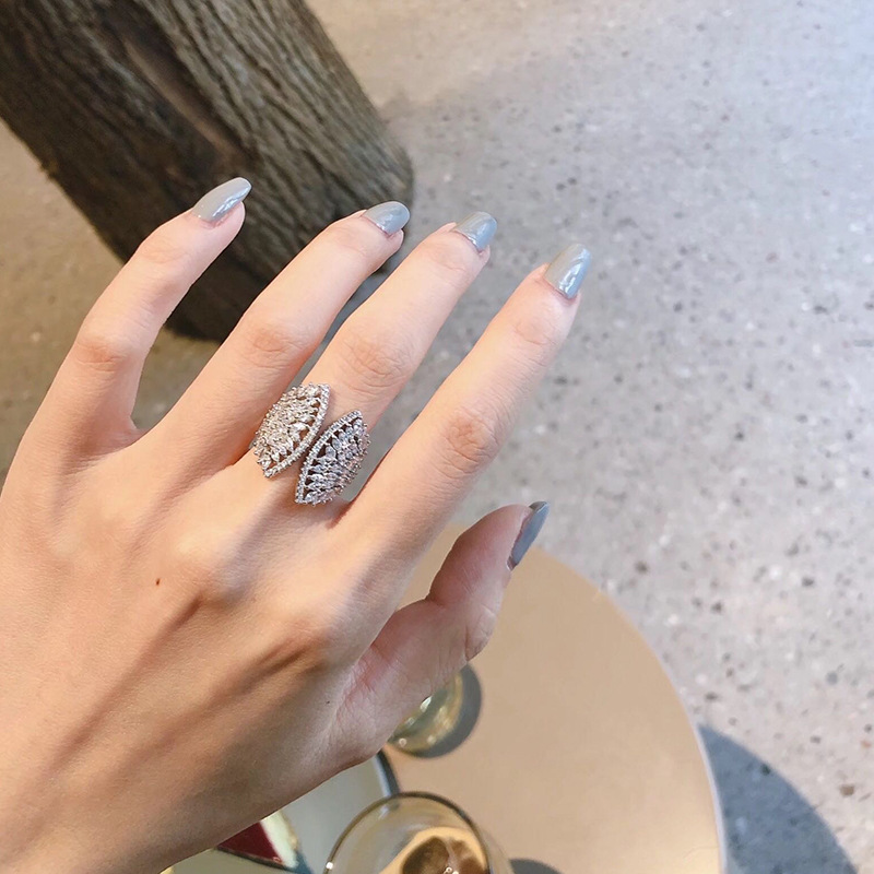 Brand Wedding Rings Handmade Luxury Jewelry 925 Sterling Silver Marquise Cut White Topaz CZ Diamond Women Fan Engagement Designer Band Open Ring For L