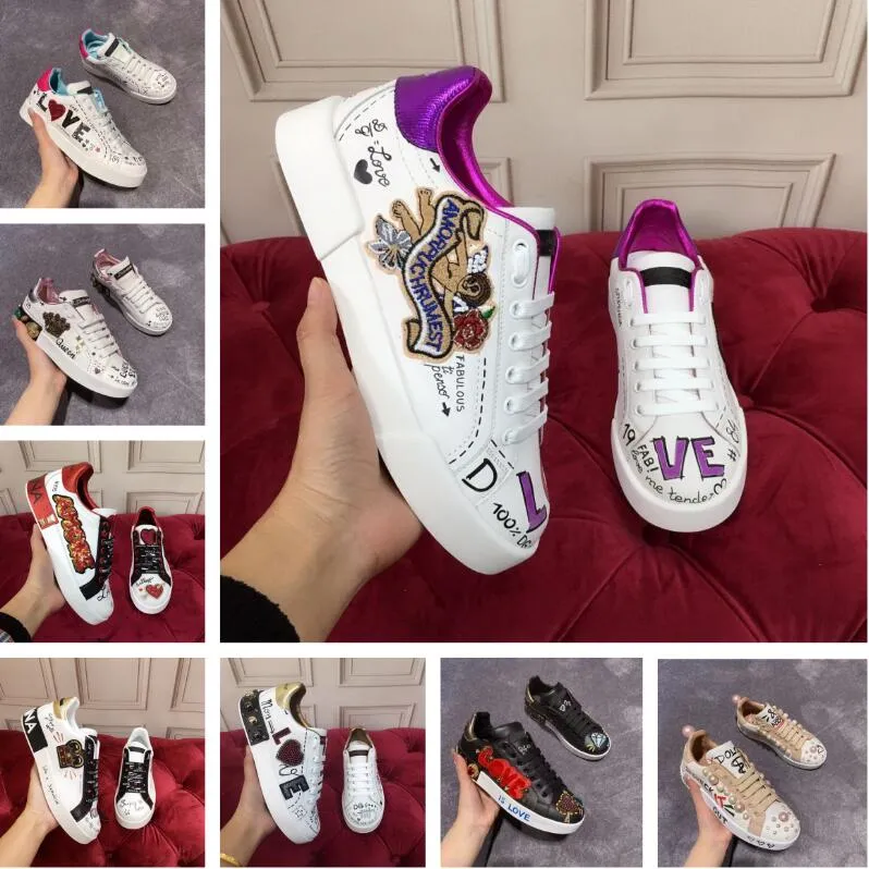 New custom sneakers Top Design Portofin Sneakers Shoes Women Men Dolces & Gabbanas DGs Embroidery Patch Branded Heart Footwear Chunky Rubber Sole Graffiti Nappa C
New custom sneakers Top Design Portofin Sneakers Shoes Women Men Dolces & Gabbanas DGs Embroidery Patch Branded Heart Footwear Chunky Rubber Sole Graffiti Nappa C