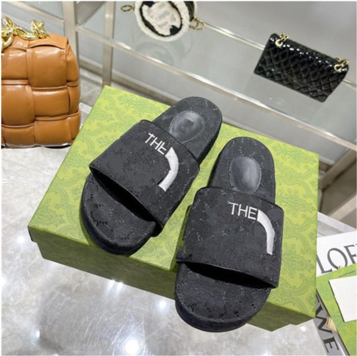Luxury Designer fashion Men woman's Embroidered slippers Beach Thick bottom slippers Flat women Shoes Alphabet lady Sandals Canvas High heel slippers Size 35-44, Color 3
Luxury Designer fashion Men woman's Embroidered slippers Beach Thick bottom slippers Flat women Shoes Alphabet lady Sandals Canvas High heel slippers Size 35-44, Color 3
