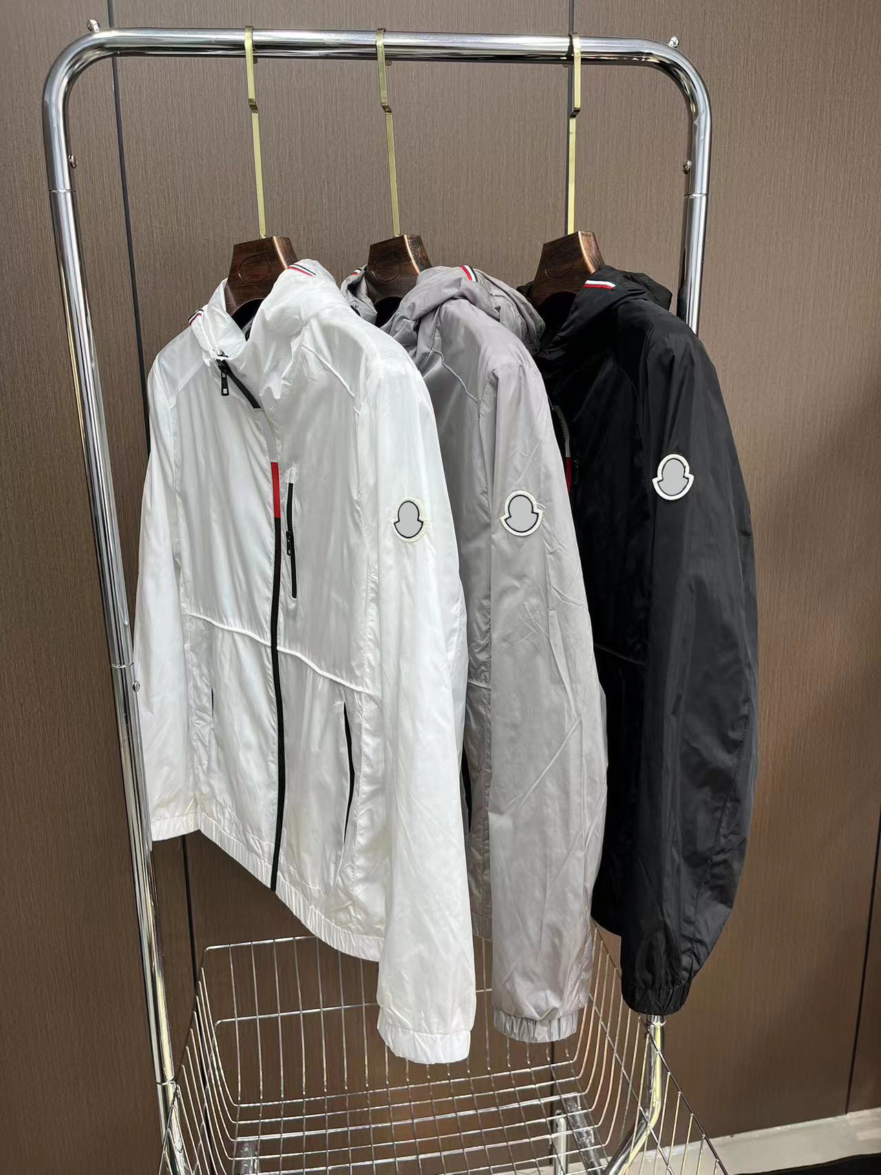 Men Spring Autumn Windrunner jacket Thin Jacket Coat,Men sports windbreaker jacket explosion Black White Grey couple clothin jackets, Black 1
Men Spring Autumn Windrunner jacket Thin Jacket Coat,Men sports windbreaker jacket explosion Black White Grey couple clothin jackets, Black 1