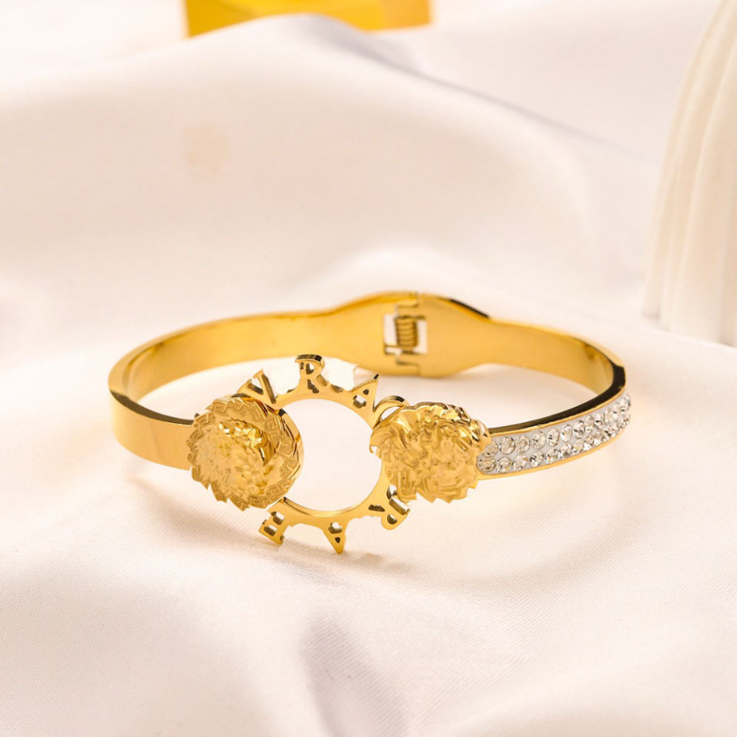 Luxury Womens Bracelet Brand Logo Bracelet 18 Gold 925 Silver Bracelet Retro Design Jewelry Gift Wedding Party springtime Travel Accessories, Zg2237-gold
Luxury Womens Bracelet Brand Logo Bracelet 18 Gold 925 Silver Bracelet Retro Design Jewelry Gift Wedding Party springtime Travel Accessories, Zg2237-gold