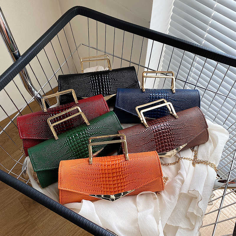 Evening Bags European Women Handbag odile Pattern Party Clutch Bag Pochette Female Evening Metal Handle Envelope Bags J230327