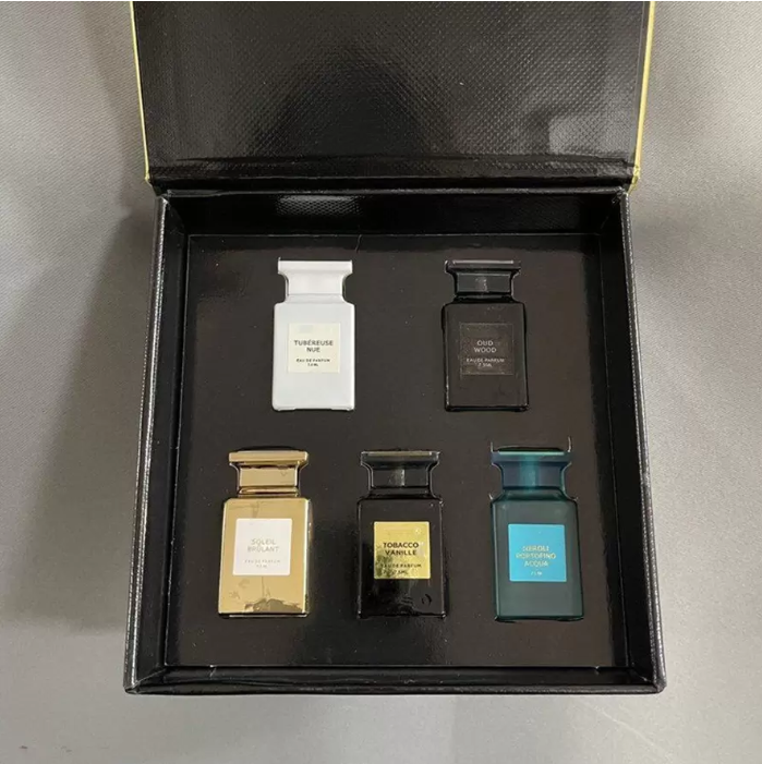 Perfume Sets Gift Box for Man Woman Perfume Fragrance 4/5 Bottles 7.5ml EDP Oud Wood Lost Cherry Rose Prick Spray Parfum Designer Perfumes Fragrances 4 different style
Perfume Sets Gift Box for Man Woman Perfume Fragrance 4/5 Bottles 7.5ml EDP Oud Wood Lost Cherry Rose Prick Spray Parfum Designer Perfumes Fragrances 4 different style