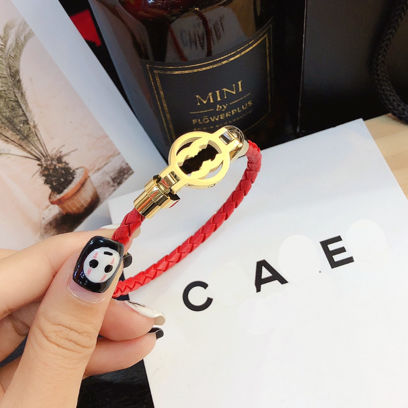 Designer Bangle Bracelets 18K Gold Women Leather Bracelet Charm Bracelet Romantic Jewelry Fashion Design Europe Tennis Racquet Stainless Steel Bangle With Box
Designer Bangle Bracelets 18K Gold Women Leather Bracelet Charm Bracelet Romantic Jewelry Fashion Design Europe Tennis Racquet Stainless Steel Bangle With Box