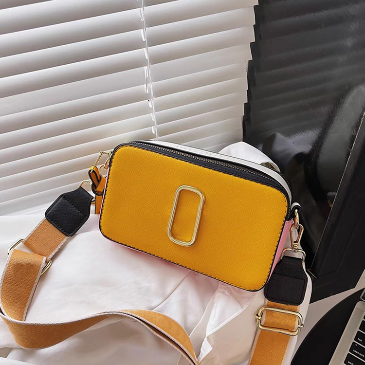 Cosmetic clutch bags Marcie Marc jocobs the tote PU Envelope camera Womens luxury Designer purses baguette Shoulder bags handbags Crossbody marcelo marcjocobs bag, Yellow
Cosmetic clutch bags Marcie Marc jocobs the tote PU Envelope camera Womens luxury Designer purses baguette Shoulder bags handbags Crossbody marcelo marcjocobs bag, Yellow