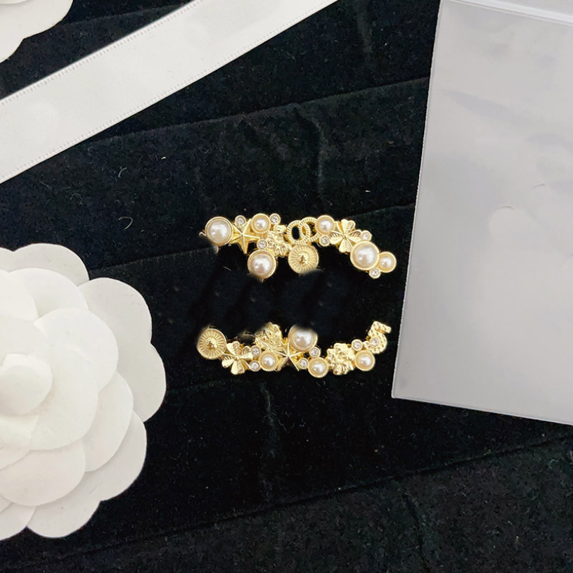 18k Gold Pearl Diamond Brooches Designer Girl Love Logo Brooch Spring New Brand Pins Brooch Fashion Versatile Jewelry Accessories Wedding Party Gift