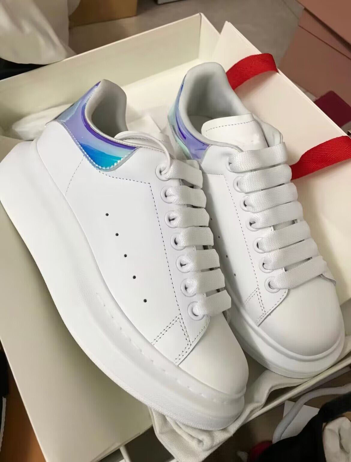 Excellent 2023 Designer Mens Sneakers Shoes Low-top Trainers Men White Black Leather Discount Casual Comfort Treaded Couple Trainers, 680
Excellent 2023 Designer Mens Sneakers Shoes Low-top Trainers Men White Black Leather Discount Casual Comfort Treaded Couple Trainers, 680