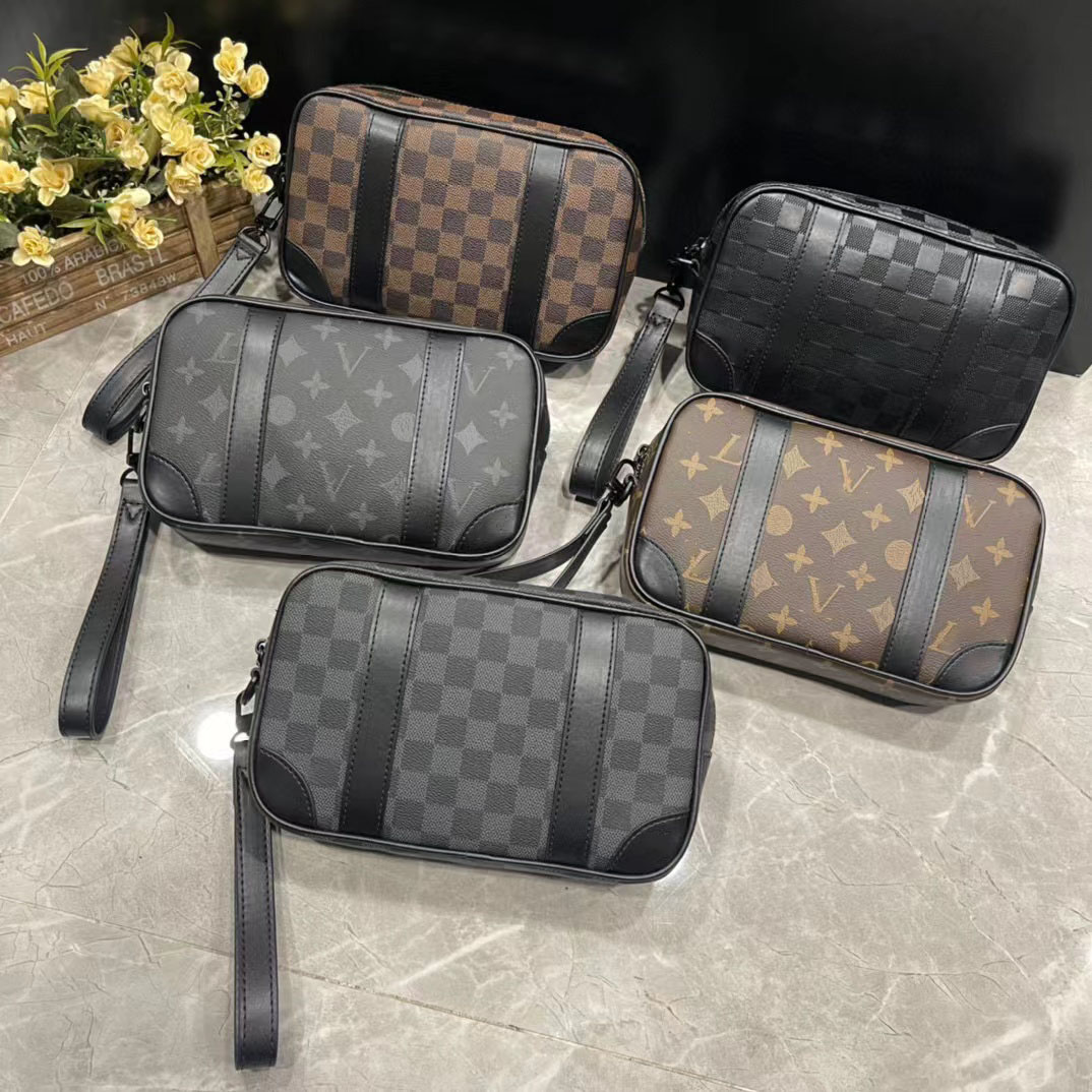 Topo Quality New Hand bag Travel Toiletry Pouch 26cm Protection Makeup Clutch Womens Leather Waterproof Cosmetic Bags For Women With Dust Bag, Dark grey
Topo Quality New Hand bag Travel Toiletry Pouch 26cm Protection Makeup Clutch Womens Leather Waterproof Cosmetic Bags For Women With Dust Bag, Dark grey