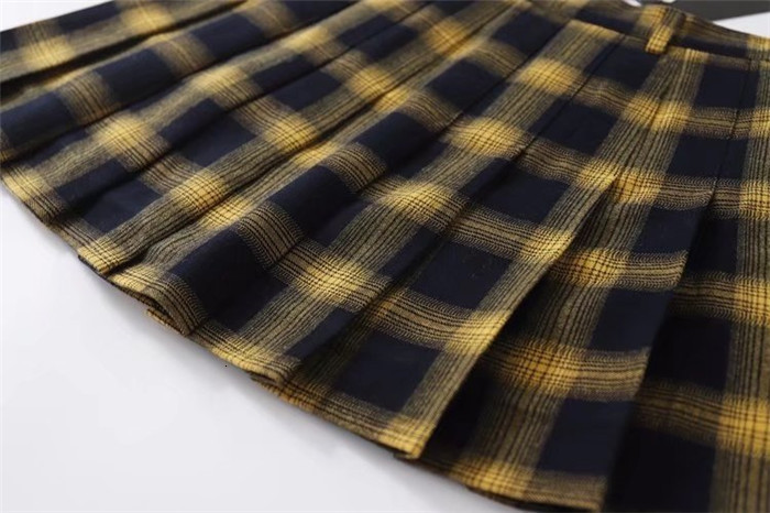 Skirts Spring and Autumn Harajuku Women's Fashion Skateboard Cute Yellow Black Pleated Skateboard Punk Style High Waist Women's Mini Short S