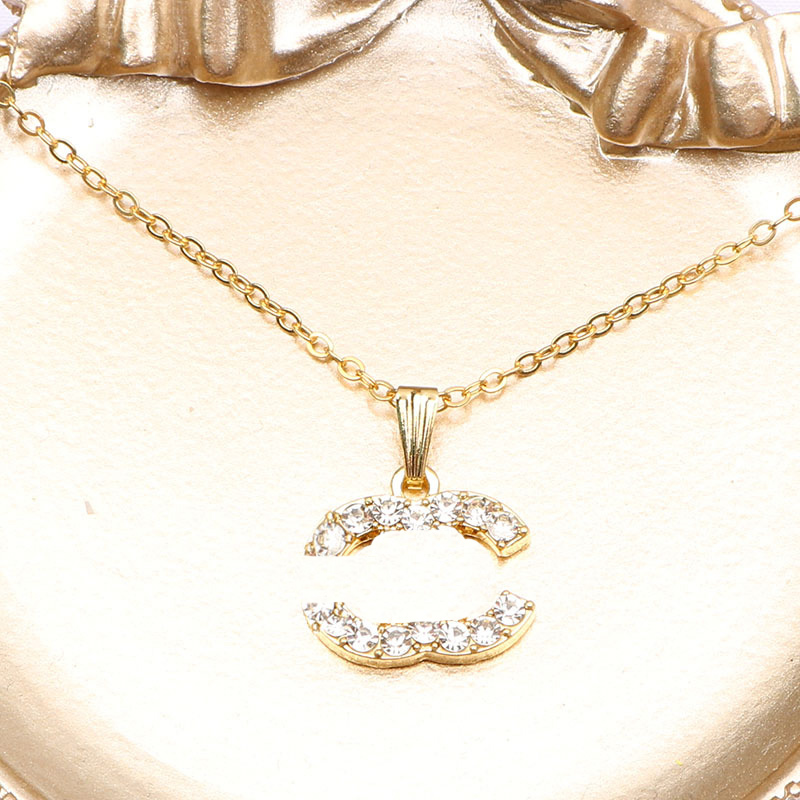 Never Fading Pendant Necklace 14K Gold Plated Crystal Rhinestone Luxury Brand Designer Necklaces Stainless Steel Double Letter Choker Pendant Chain Jewelry
Never Fading Pendant Necklace 14K Gold Plated Crystal Rhinestone Luxury Brand Designer Necklaces Stainless Steel Double Letter Choker Pendant Chain Jewelry