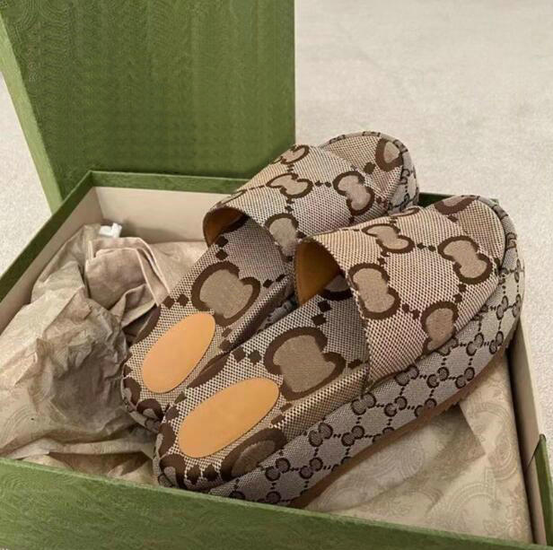 Fashion Designer canvas slide slippers sandals slippers Women's Hot luxury unisex beach flip flops slipper TOP QUALITY ERU 36-42, Pink/strawberry
Fashion Designer canvas slide slippers sandals slippers Women's Hot luxury unisex beach flip flops slipper TOP QUALITY ERU 36-42, Pink/strawberry