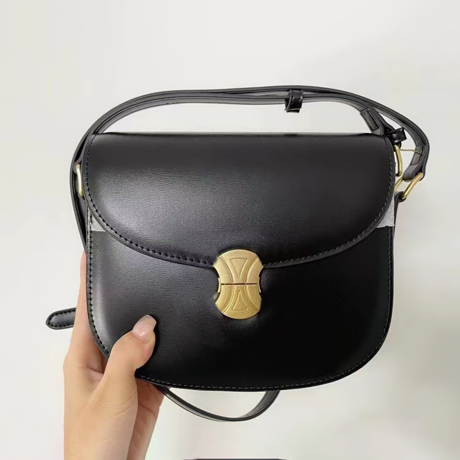 Women's saddles Shoulder crossbody Bag Luxury mens Designer Clutch flap gold metal sign TEEN TRIOMPHE BESACE messenger Genuine leather tote shoulder hand bag gift
Women's saddles Shoulder crossbody Bag Luxury mens Designer Clutch flap gold metal sign TEEN TRIOMPHE BESACE messenger Genuine leather tote shoulder hand bag gift