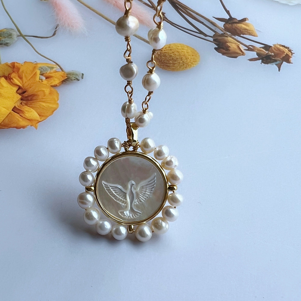 Strands Strings promotion 31mm Natural Freshwater Pearl San Benito Cross Mother Pearl Necklace Benito Mother Pearl Necklace for women Gift 230325