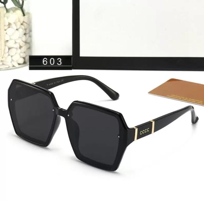 luxury sunglasses for women polaroid lens Designer letter womens Mens Goggle senior Eyewear For Women eyeglasses frame Vintage Metal Sun Glasses
luxury sunglasses for women polaroid lens Designer letter womens Mens Goggle senior Eyewear For Women eyeglasses frame Vintage Metal Sun Glasses