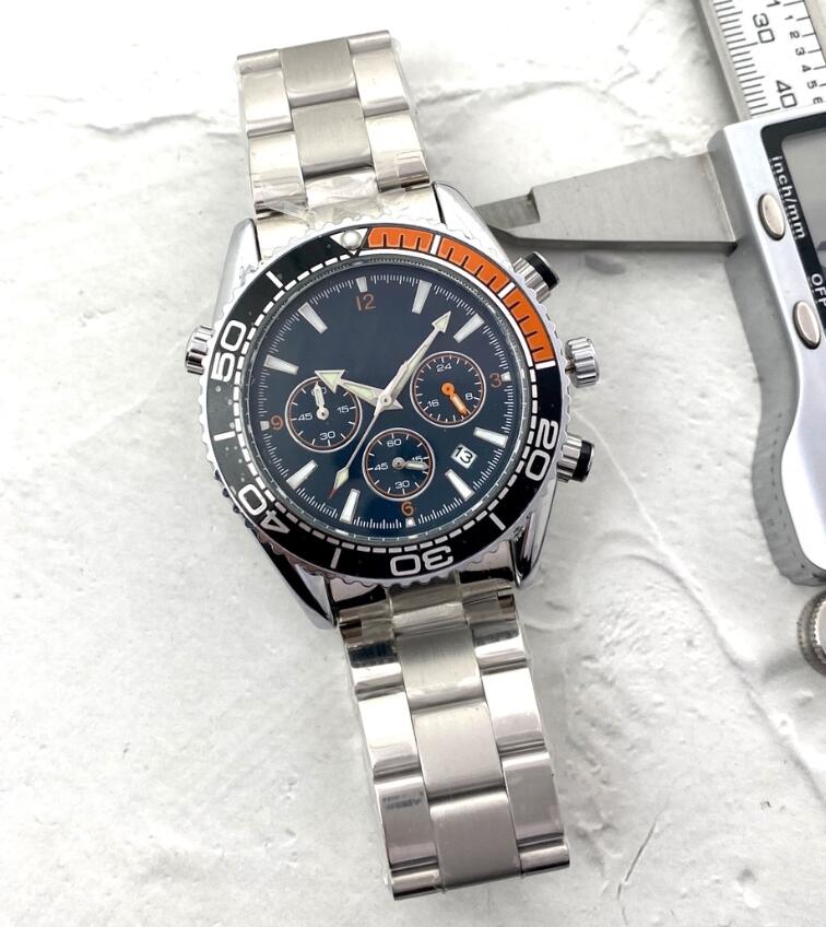 High Grade 40MM Quartz Chronograph wristwatches Mens Watches Red Hands Stainless Steel Bracelet Fixed Bezel With Top Ring Showing Tachymeter Markings watch
High Grade 40MM Quartz Chronograph wristwatches Mens Watches Red Hands Stainless Steel Bracelet Fixed Bezel With Top Ring Showing Tachymeter Markings watch