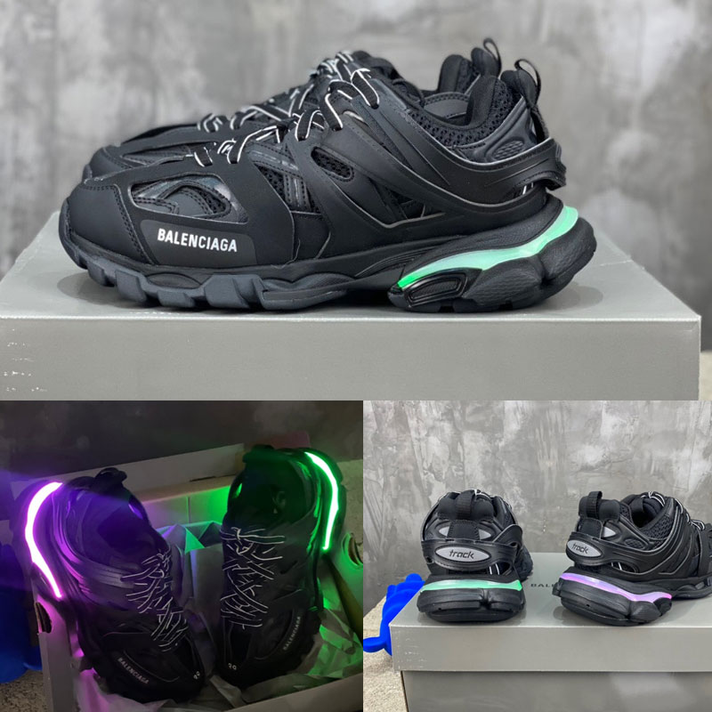 Designer Classic Personalized Sports Shoes Track 3.0 LED Light Shoes Luxury Mens and Womens Rechargeable LED Light Platform Shoes 35-46size, Shipping supplement
Designer Classic Personalized Sports Shoes Track 3.0 LED Light Shoes Luxury Mens and Womens Rechargeable LED Light Platform Shoes 35-46size, Shipping supplement