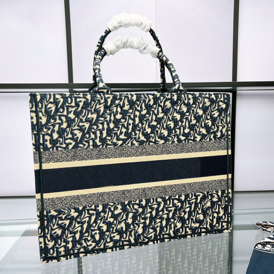 designer bag women tote bag shopping bags Canvas embroidery handbag With scarves Original dust bag, #1 dark blue
designer bag women tote bag shopping bags Canvas embroidery handbag With scarves Original dust bag, #1 dark blue