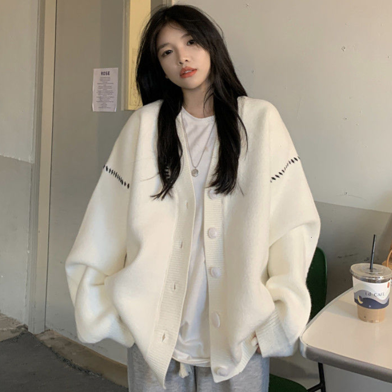 Women's Knits Tees Autumn Winter Lazy Style Vneck Knitted Sweater Cardigan Women Korean Version Loose Casual Allmatch Sweaters Coat Crop 230327